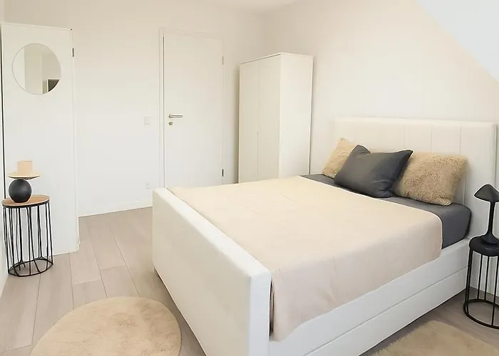 Sonnenglanz Auf Der Vierten Дуйсбург